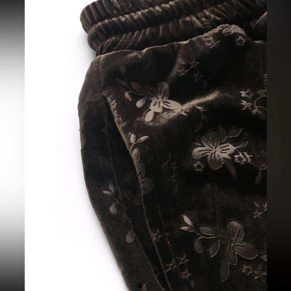 Dark brown velvet flower joggers - Picture 4 of 4